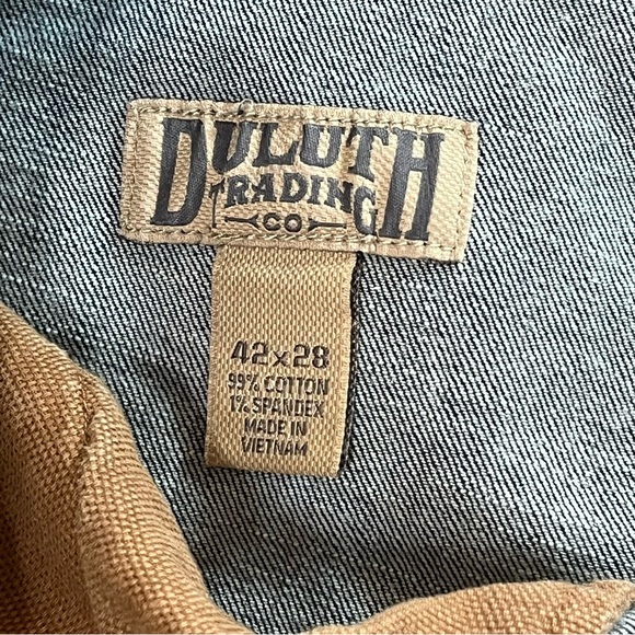 DULUTH Trading Co Jeans Size 42x28 - Picture 8 of 9